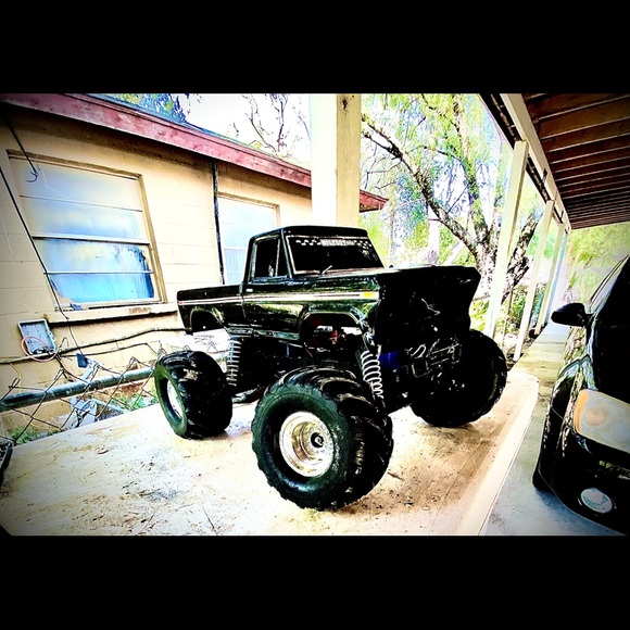 Traxxas 1/10 - Picture 3 of 3